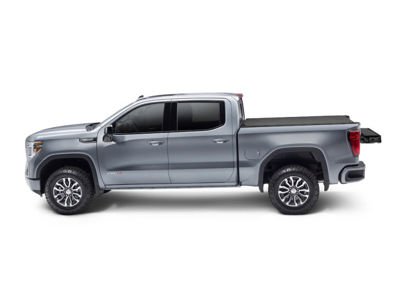BAK - BAK80131 - BAK 19-21 Chevy Silverado/GM Sierra Revolver X4s 6.7ft Bed Cover 1500 (New Body Style) - Shipped in Europe - Tuningsupply.com