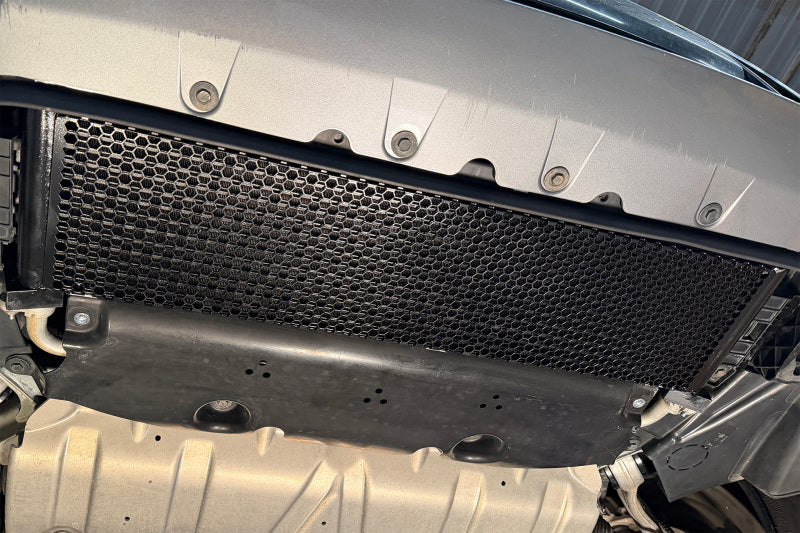 CSF 8372 - CSF8372 - CSF BMW G2X M340i/M440i/M240i High Performance Engine Oil Cooler - Shipped in Europe - Tuningsupply.com