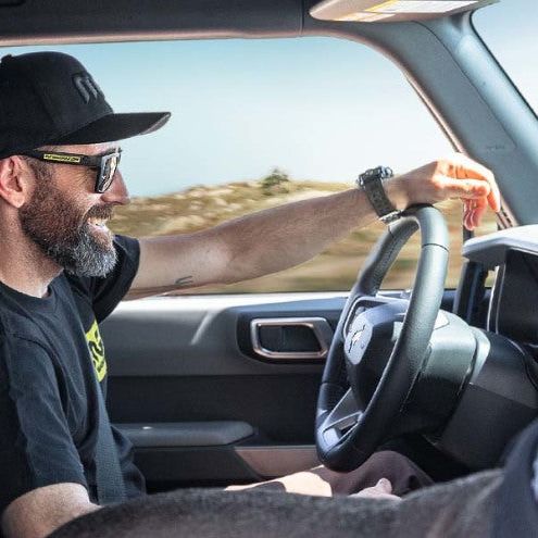 Magnaflow 13134 - MAG13134 - MagnaFlow Muffler Red Pack Series Glasspack 3.5in Rd 22in Body Length 2in/2in Inlet/Outlet - Shipped in Europe - Tuningsupply.com