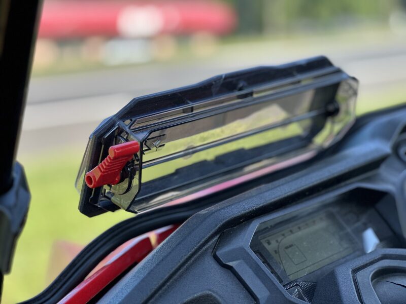 Seizmik 50-50495kit - SZM50-50495KIT - Seizmik 16-23 Honda Pioneer 1000/ 5 Windshield Vented AR2 - Shipped in Europe - Tuningsupply.com