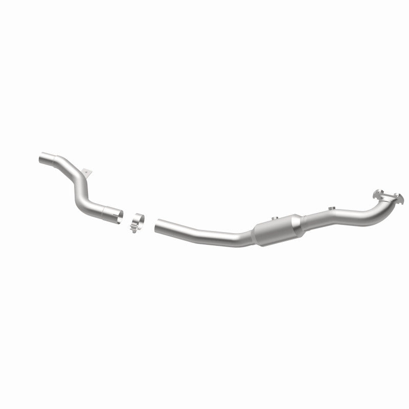 Magnaflow 22-141 - MAG22-141 - MagnaFlow Right Side Direct Fit Catalytic Converter 15-17 Chrysler 300 3.6L (4-Bolt Flange) - Shipped in Europe - Tuningsupply.com