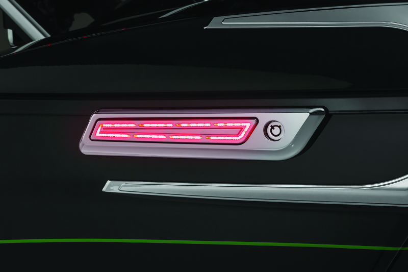 Kuryakyn 5476 - KUR5476 - Kuryakyn LED Saddlebag Hinge Accents Chrome - Shipped in Europe - Tuningsupply.com