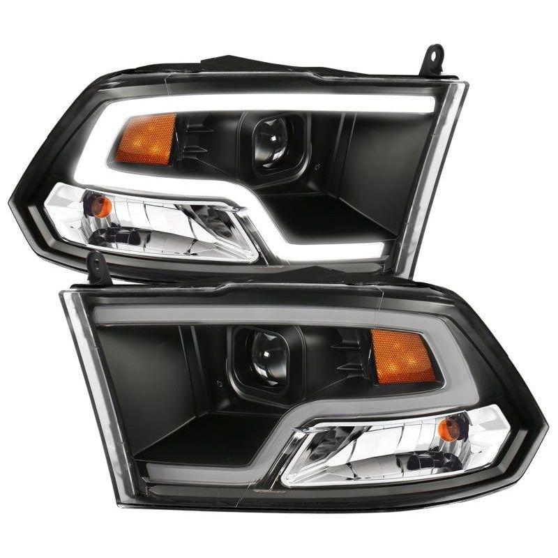 ANZO 111404 - ANZ111404 - ANZO 09-18 Dodge Ram 1500 Plank Style Projector Headlights Black w/ Halo - Shipped in Europe - Tuningsupply.com