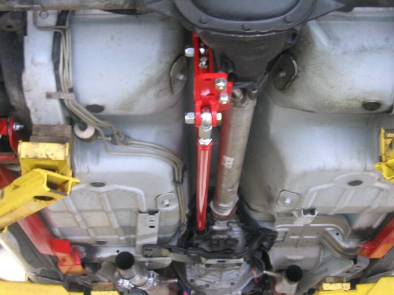 UMI Performance 2205-R - UMI2205-R - UMI Performance 82-02 GM F-Body Transmission Mounted Adjustable Torque Arm - Shipped in Europe - Tuningsupply.com