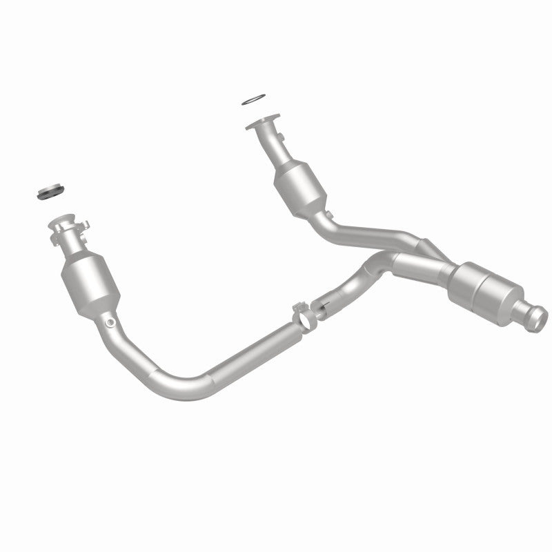 Magnaflow 52642 - MAG52642 - MagnaFlow Conv Direct Fit 14-16 GMC Sierra 1500 V6 4.3L - Shipped in Europe - Tuningsupply.com