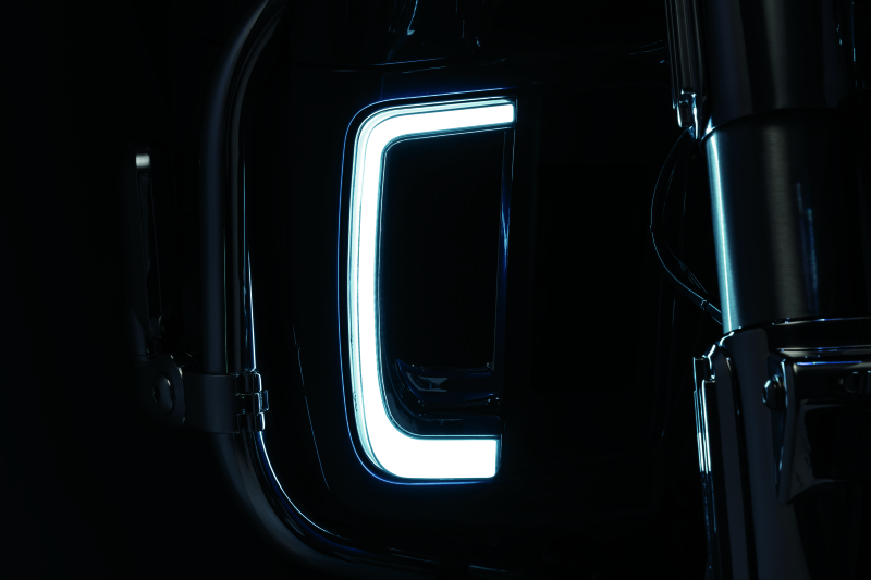 Kuryakyn 5063 - KUR5063 - Kuryakyn Tracer Lower Fairing Grill Chrome - Shipped in Europe - Tuningsupply.com