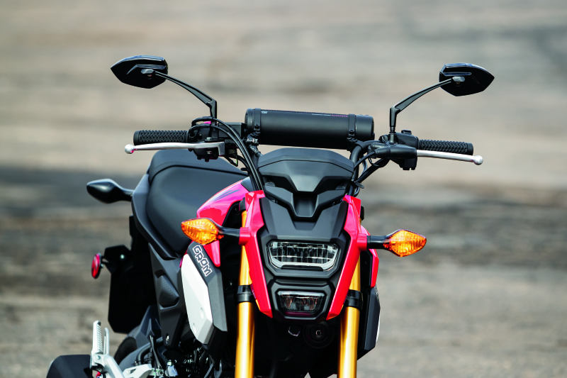 Kuryakyn 2720 - KUR2720 - Kuryakyn Road Thunder Plus Sound Bar Satin Black - Shipped in Europe - Tuningsupply.com