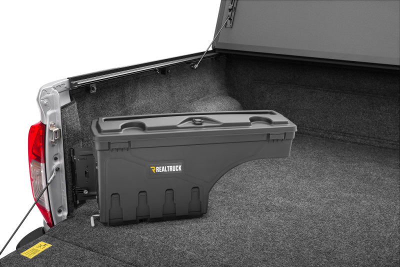 Undercover SC503D - UNDSC503D - UnderCover 2022 Nissan Frontier Ext/Crew All Beds Drivers Side Swing Case - Black Smooth - Shipped in Europe - Tuningsupply.com
