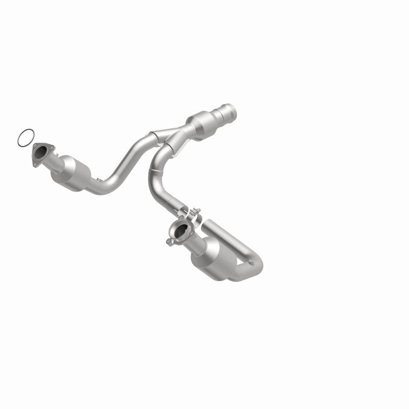 Magnaflow 52617 - MAG52617 - MagnaFlow Direct Fit Catalytic Converter 2015 GMC Yukon XL V8 6.2L - Shipped in Europe - Tuningsupply.com