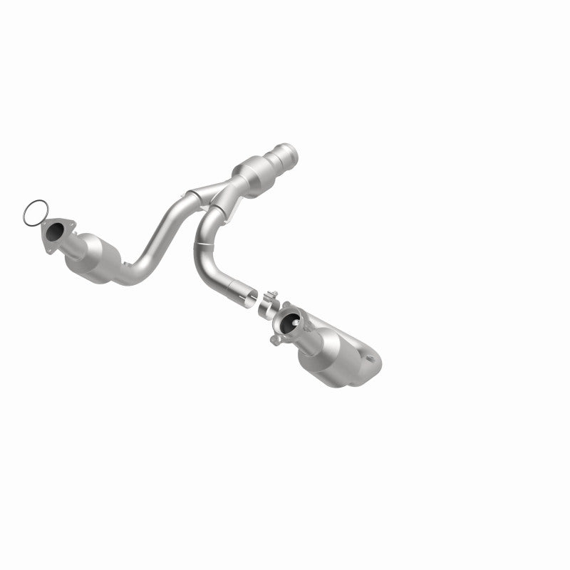 Magnaflow 52617 - MAG52617 - MagnaFlow Direct Fit Catalytic Converter 2015 GMC Yukon XL V8 6.2L - Shipped in Europe - Tuningsupply.com