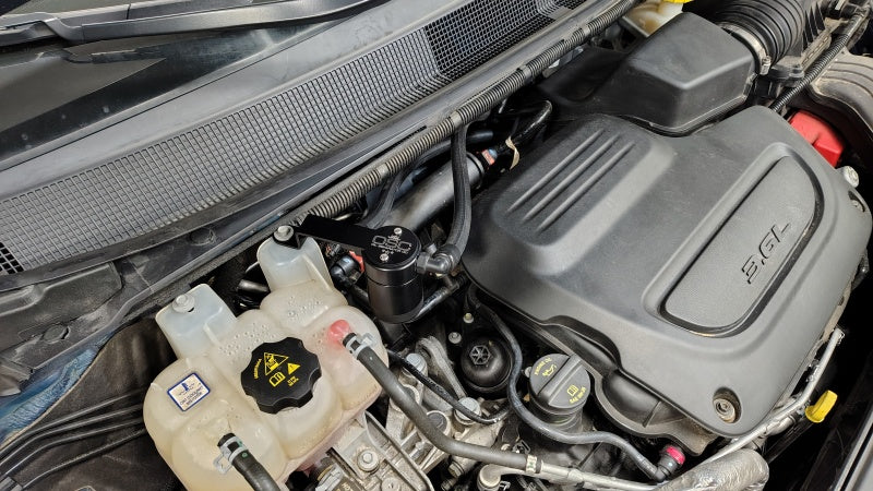 J&L 3125P-B - JLT3125P-B - J&L 17-25 Chrysler Pacifica/20-25 Chrysler Voyager Oil Separator PCV Side - Black Anodized - Shipped in Europe - Tuningsupply.com