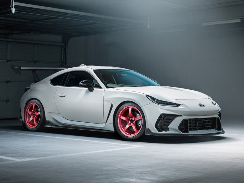 Gram Lights WGCRV37EPPC - GLSWGCRV37EPPC - Gram Lights 57CR 18x8.5 +37 5x114.3 Sakura Pink Wheel (w/ Center Cap & No. 21 BK Air Valve) - Shipped in Europe - Tuningsupply.com