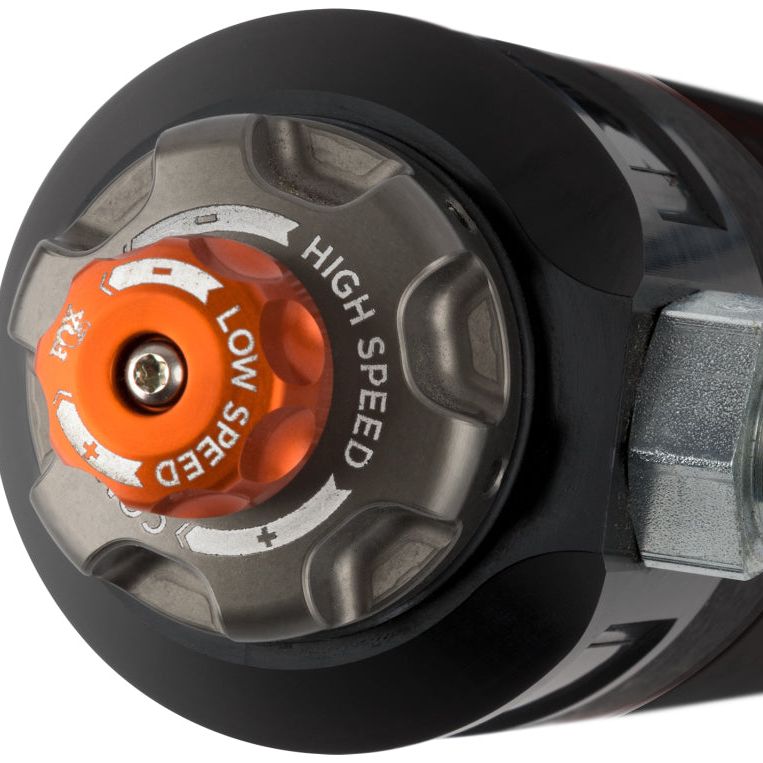 FOX 883-26-052 - FOX883-26-052 - Fox 2018+ Jeep JL 2.5 Factory Race Series 12.17in Remote Res. Front Shock Set / 4.5-6in. Lift w/ DSC - Shipped in Europe - Tuningsupply.com