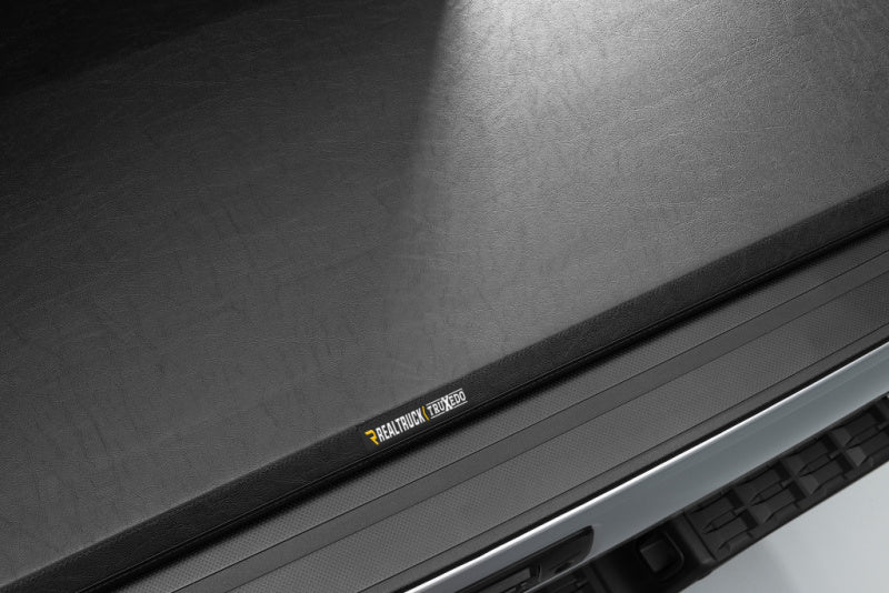 Truxedo 257101 - TRX257101 - Truxedo 2024 Toyota Tacoma 6ft TruXport Bed Cover - Shipped in Europe - Tuningsupply.com