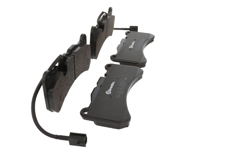 Brembo OE P23186 - BREP23186 - Brembo 18-19 Alfa Romeo Giulia/ Alfa Romeo Stelvio Front Low-Met Brake Pad - Shipped in Europe - Tuningsupply.com
