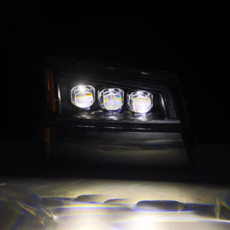 AlphaRex 880256 - ARX880256 - AlphaRex 03-06 Chevy Silverado 1500/2500HD/3500HD/Avalanche Black NOVA LED Proj Headlights - Shipped in Europe - Tuningsupply.com