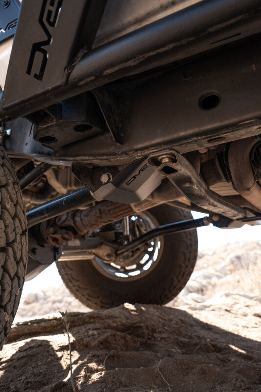 DV8 Offroad SPJK-14 - DVESPJK-14 - DV8 07-18 Jeep Wrangler JK Front Frame Link Skid Plates - Shipped in Europe - Tuningsupply.com