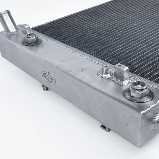 CSF 7223 - CSF7223 - CSF 05-13 Chevrolet Corvette C6 (Not 11-13 Z06/ZR1/427) High Performance All-Aluminum Radiator - Shipped in Europe - Tuningsupply.com