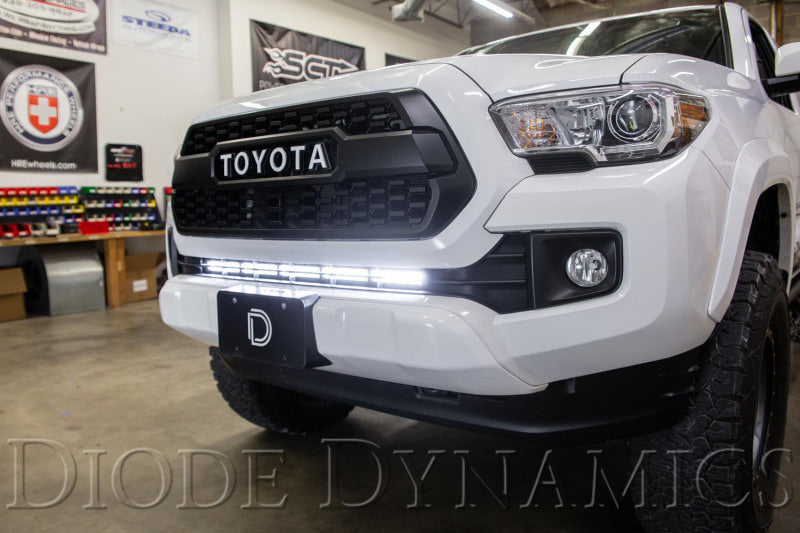 Diode Dynamics DD6072 - DIODD6072 - Diode Dynamics 16-21 Toyota Tacoma SS30 Stealth Lightbar Kit - White Combo - Shipped in Europe - Tuningsupply.com