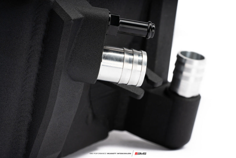 AMS ALP.28.09.0001-1 - AMSALP.28.09.0001-1 - AMS Performance 2017+ Infinti Q50/Q60 VR30 Intercoolers - Shipped in Europe - Tuningsupply.com