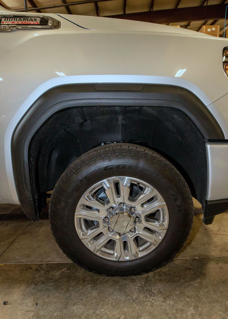 Wehrli WCF100393 - WCFWCF100393 - Wehrli 2020+ GMC 2500/3500HD Fender Flare Marker Light Delete Kit w/o Logo - Fine Texture Black - Shipped in Europe - Tuningsupply.com