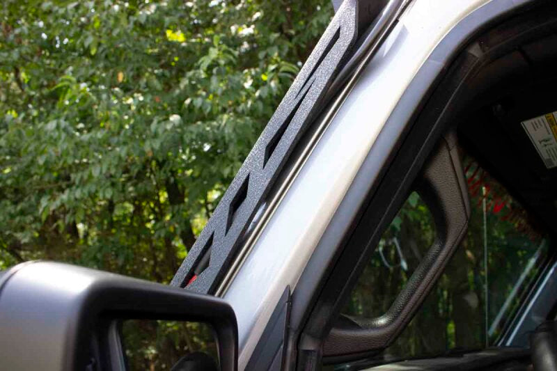 Fishbone Offroad FB21058 - FBOFB21058 - Fishbone Offroad 2018+ Jeep Wrangler JL Windshield Light Bracket - Shipped in Europe - Tuningsupply.com