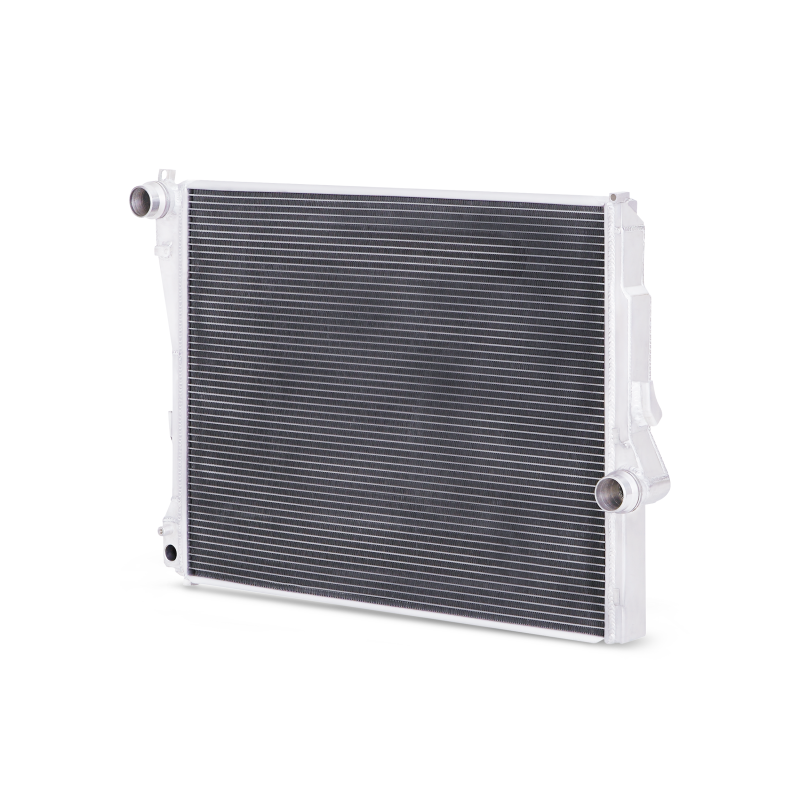 Mishimoto MMRAD-E46-323A - MISMMRAD-E46-323A - Mishimoto 99-06 BMW 323i/323i/328i/330i w/ Auto Transmission Performance Aluminum Radiator - Shipped in Europe - Tuningsupply.com