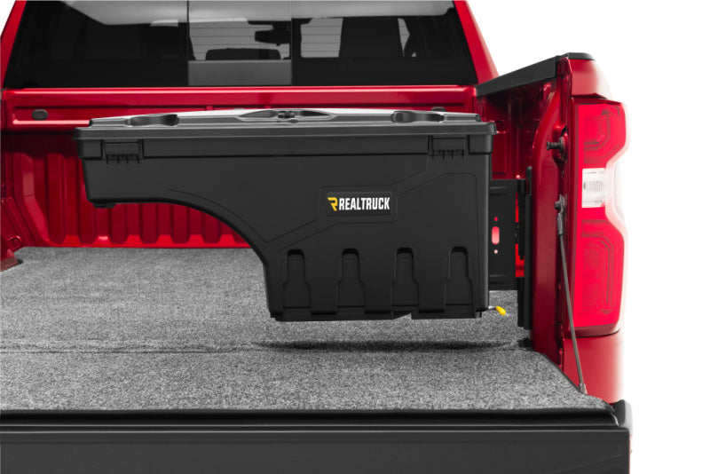 Undercover SC503P - UNDSC503P - UnderCover 2022 Nissan Frontier Ext/Crew All Beds Passenger Side Swing Case - Black Smooth - Shipped in Europe - Tuningsupply.com