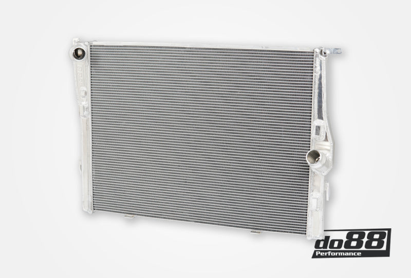do88 WC-190 - DOBWC-190 - do88 07-13 BMW M3 (E90/E92/E93) Aluminum Radiator - Shipped in Europe - Tuningsupply.com