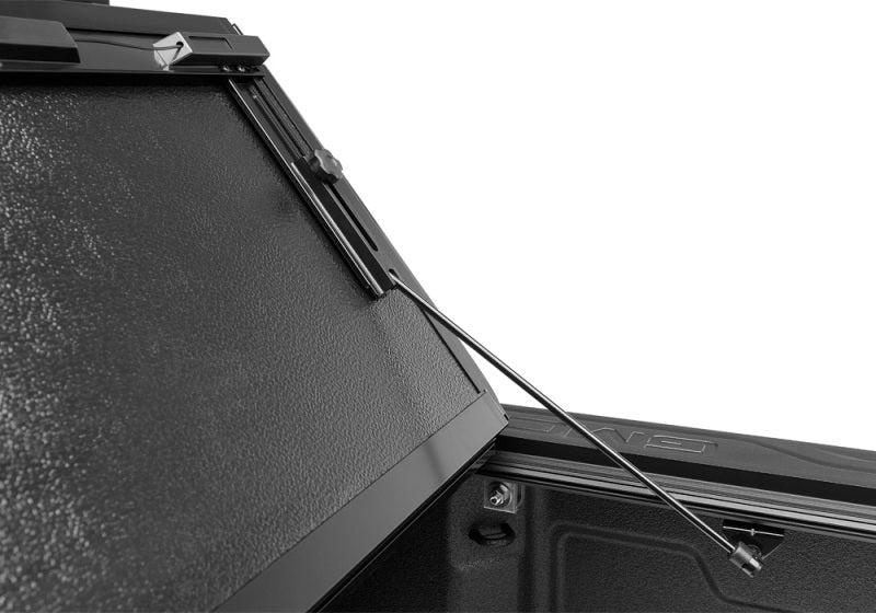 BAK 772101 - BAK772101 - BAK 88-13 Chevy Silverado & C/K 1500 / 88-14 Chevy Silverado 2500/3500 HD 6ft 6in Bed BAKFlip F1 - Shipped in Europe - Tuningsupply.com