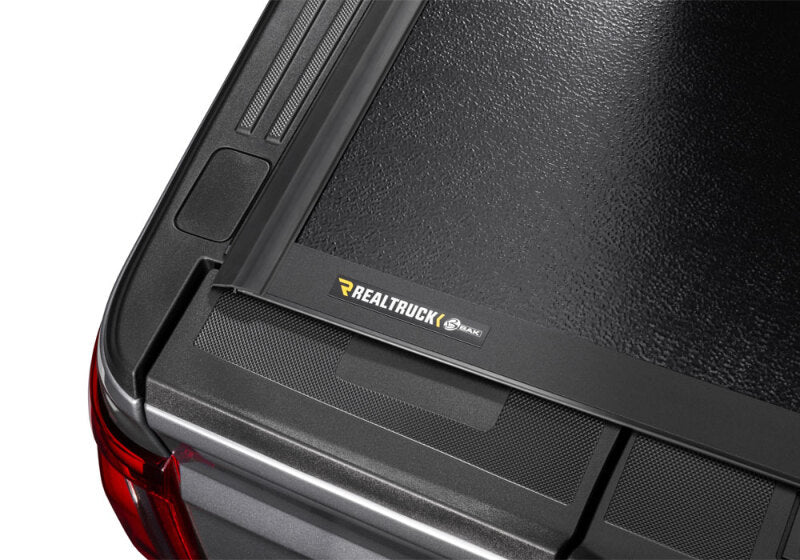 BAK - BAK226339 - BAK 21-22 Ford F-150 (Incl. 2022 Lightning) BAKFlip G2 5.7ft Bed Cover - Shipped in Europe - Tuningsupply.com