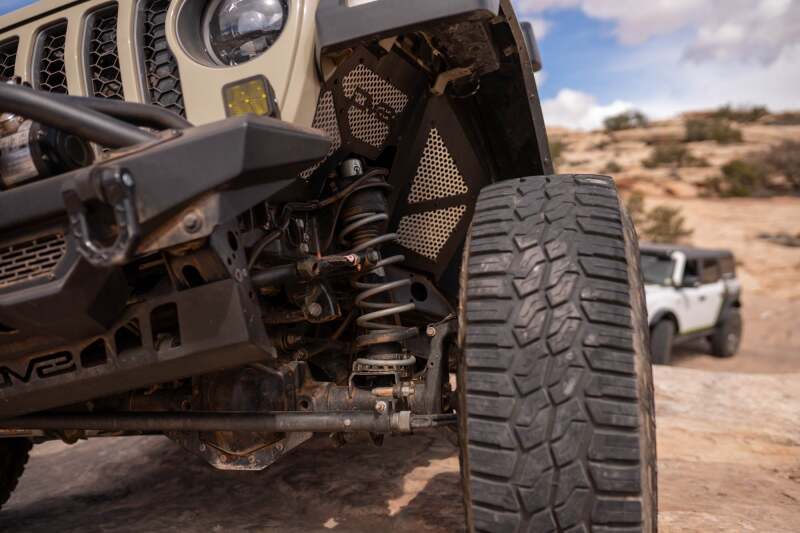 DV8 Offroad INFEND-06FB - DVEINFEND-06FB - DV8 Offroad 2018+ Jeep Wrangler JL/Gladiator JT Front Inner Fenders - Shipped in Europe - Tuningsupply.com
