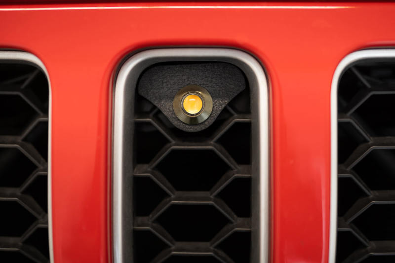 DV8 Offroad GRJL-02 - DVEGRJL-02 - DV8 Offroad 2018+ Jeep JL Grill Amber Marker Lights - Shipped in Europe - Tuningsupply.com