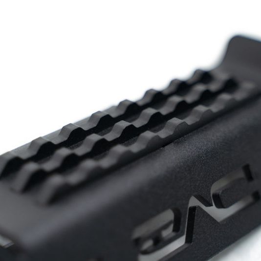 DV8 Offroad STJL-05 - DVESTJL-05 - DV8 Offroad 07-23 Jeep Gladiator/Wrangler JT/JK/JL Foot Pegs - Shipped in Europe - Tuningsupply.com