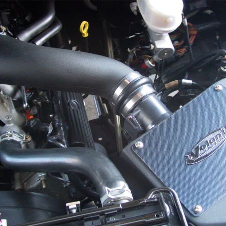 Volant 19068 - VOL19068 - Volant 99-05 Ford Excursion 6.8 V10 Pro5 Closed Box Air Intake System - Shipped in Europe - Tuningsupply.com