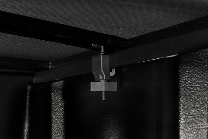Extang 93486 - EXT93486 - Extang 17-23 Ford F-250/F-350 Super Duty Short Bed (6ft 10in) Trifecta Toolbox 2.0 - Shipped in Europe - Tuningsupply.com