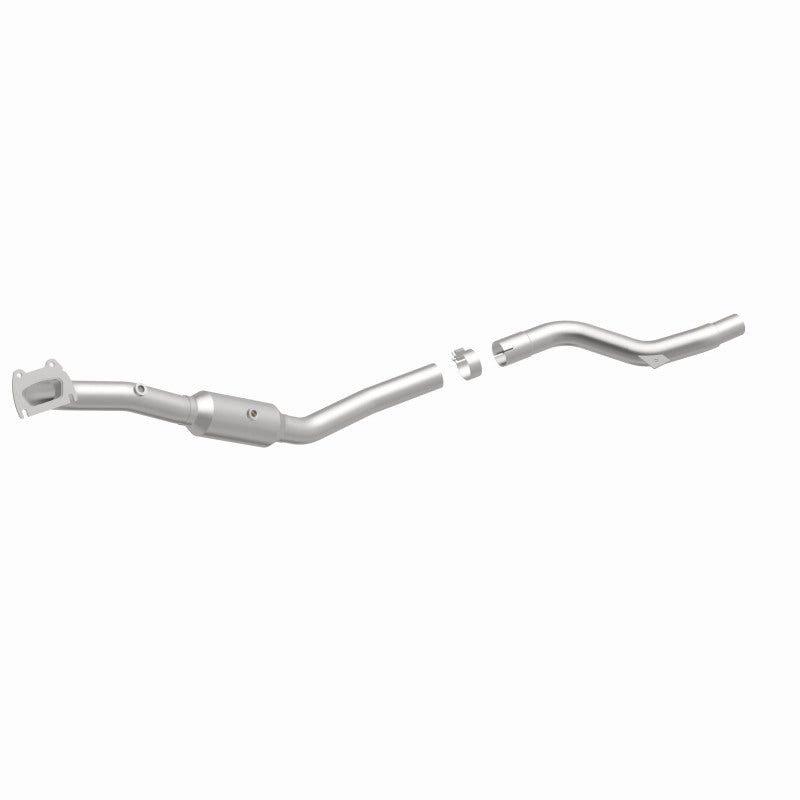 Magnaflow 22-141 - MAG22-141 - MagnaFlow Right Side Direct Fit Catalytic Converter 15-17 Chrysler 300 3.6L (4-Bolt Flange) - Shipped in Europe - Tuningsupply.com