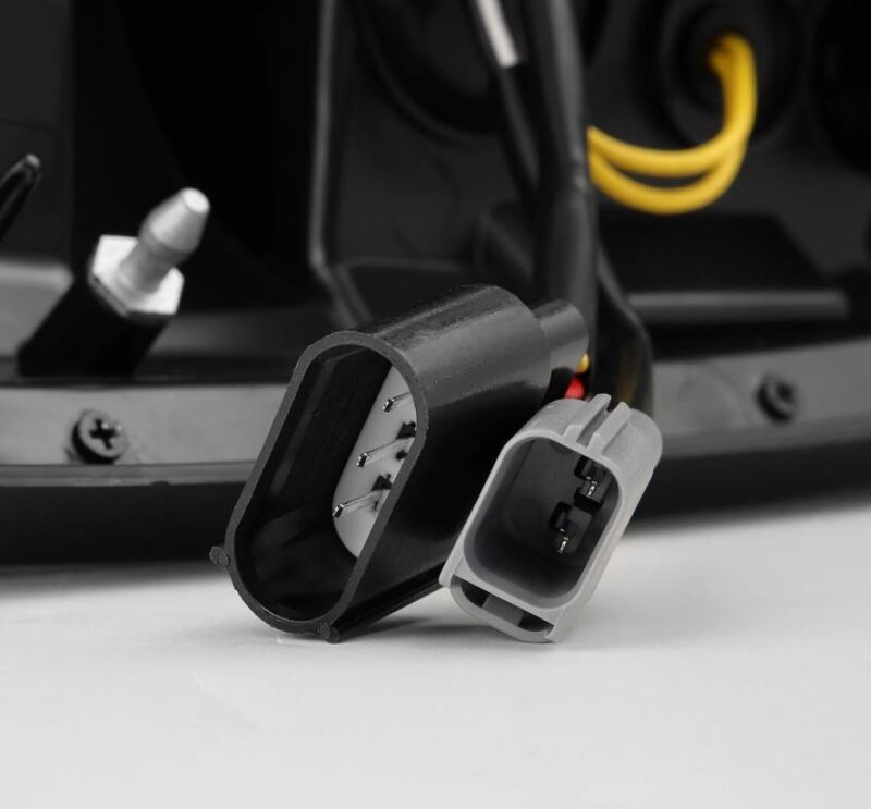 AlphaRex 658001 - ARX658001 - AlphaRex 97-03 Ford F150 / 99-16 Ford F250/F350/F450/F550 LUXX-Series LED Tail Lights - Alpha-Black - Shipped in Europe - Tuningsupply.com