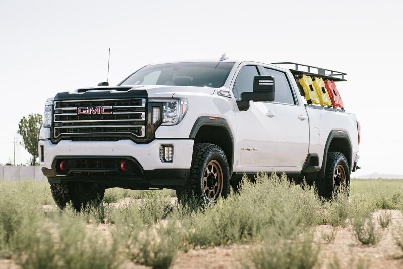 Cognito 110-P0883 - COG110-P0883 - Cognito 20-24 Chevy Silv/Sierra 2500/3500HD 2/4WD 3in Perf Ball Joint Lvl Lift Kit w/ Fox PS 2.0 IFP - Shipped in Europe - Tuningsupply.com