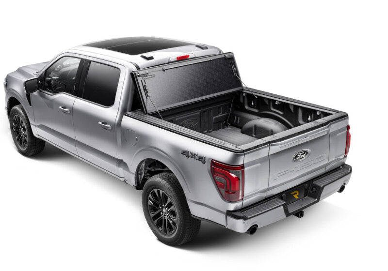 BAK - BAK226304 - BAK 99-07 Ford Super Duty 8ft Bed BAKFlip G2 - Shipped in Europe - Tuningsupply.com