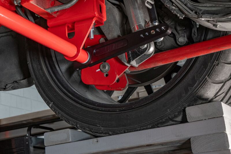 UMI Performance 2147-B - UMI2147-B - UMI 82-02 GM F-Body Rear Sway Bar - Splined - Black - Shipped in Europe - Tuningsupply.com