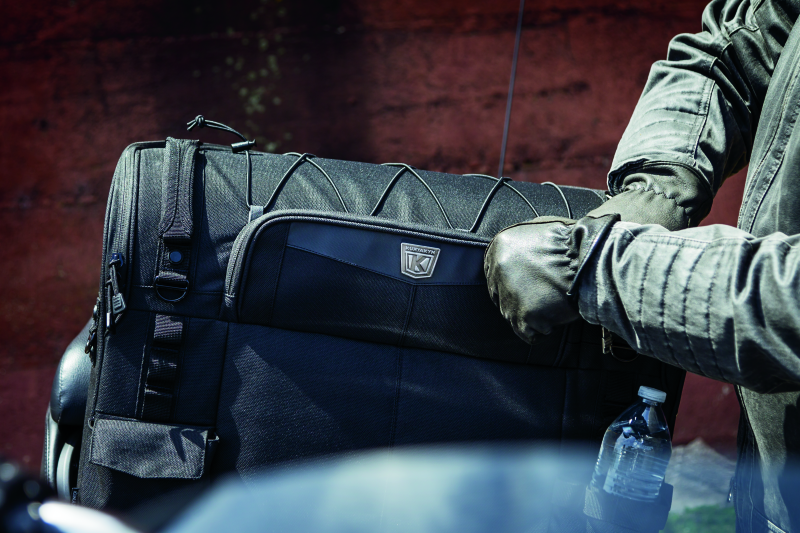 Kuryakyn 5286 - KUR5286 - Kuryakyn Momentum Wanderer Seat Bag - Shipped in Europe - Tuningsupply.com