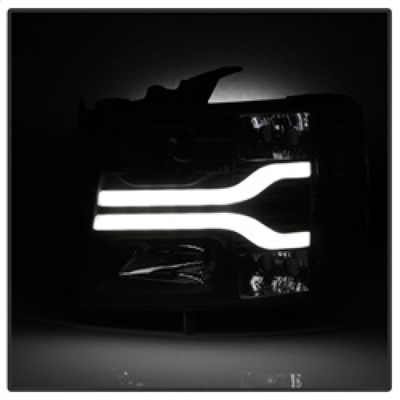 SPYDER 5083609 - SPY5083609 - Spyder Chevy Silverado 1500 07-13 Version 3 Projector Headlights - Black PRO-YD-CS07V3-LBDRL-BK - Shipped in Europe - Tuningsupply.com