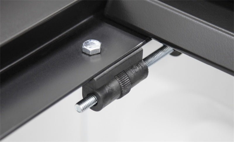 Access 35239 - ACC35239 - Access Literider 07-19 Tundra 5ft 6in Bed (w/ Deck Rail) Roll-Up Cover - Shipped in Europe - Tuningsupply.com