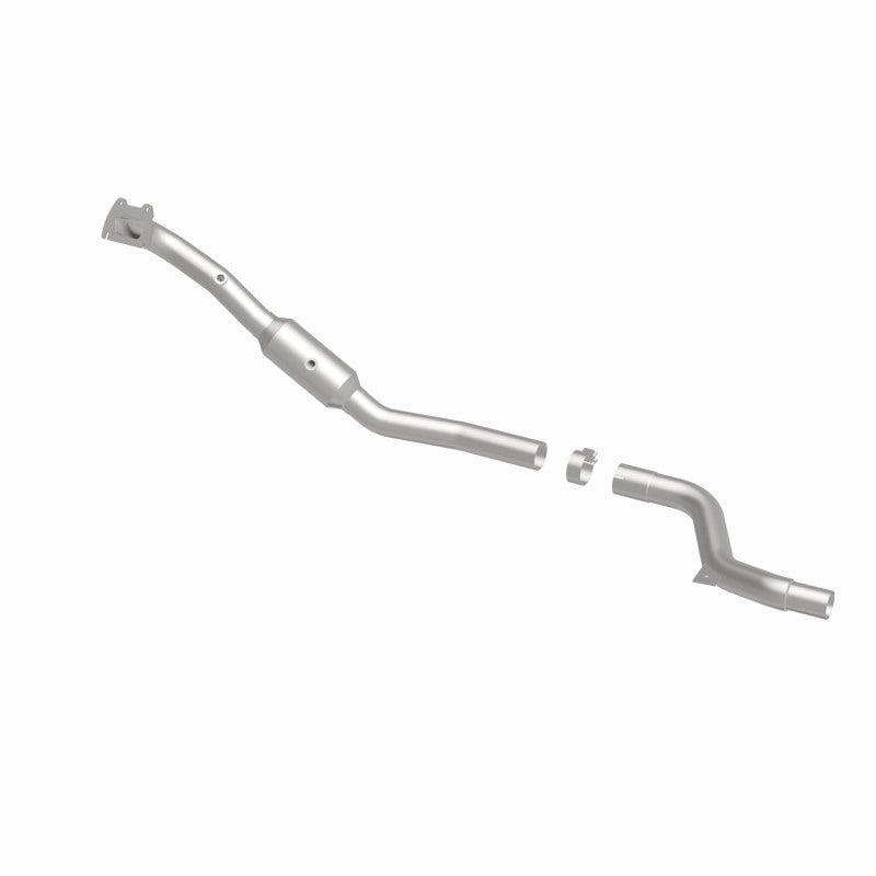 Magnaflow 22-141 - MAG22-141 - MagnaFlow Right Side Direct Fit Catalytic Converter 15-17 Chrysler 300 3.6L (4-Bolt Flange) - Shipped in Europe - Tuningsupply.com