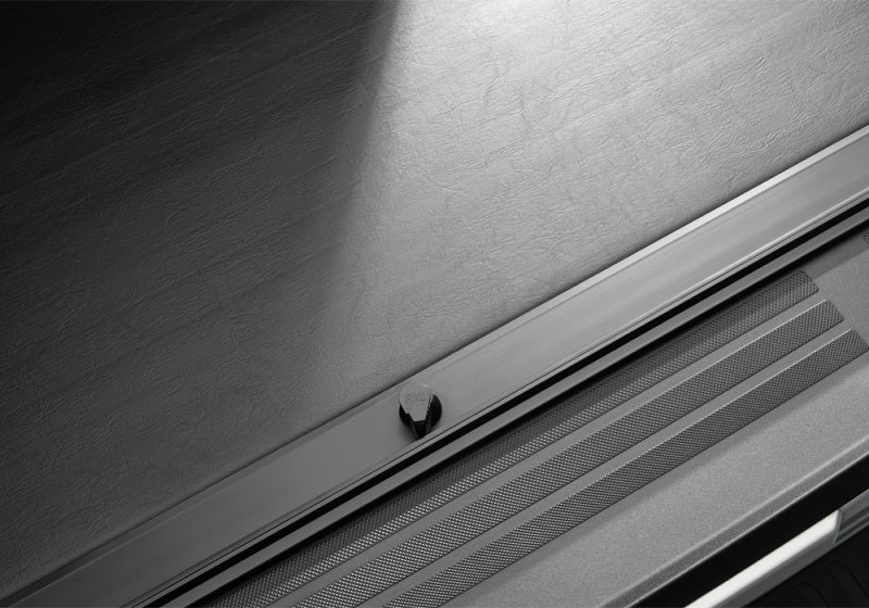 Roll-N-Lock - RNLLG131M - Roll-N-Lock 2021 Ford F-150 67.1in M-Series Retractable Tonneau Cover - Shipped in Europe - Tuningsupply.com