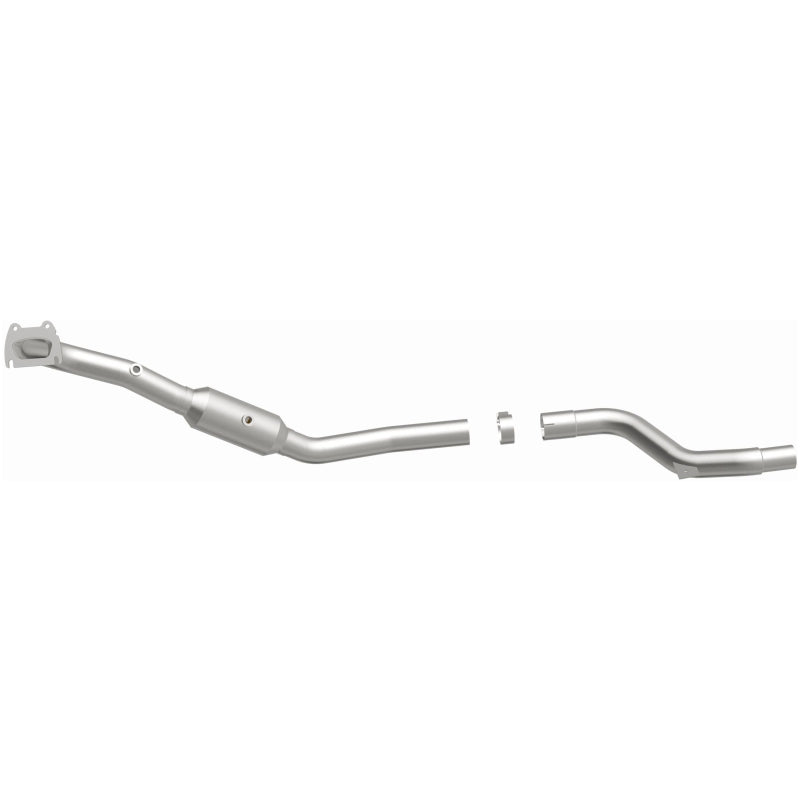 Magnaflow 22-141 - MAG22-141 - MagnaFlow Right Side Direct Fit Catalytic Converter 15-17 Chrysler 300 3.6L (4-Bolt Flange) - Shipped in Europe - Tuningsupply.com