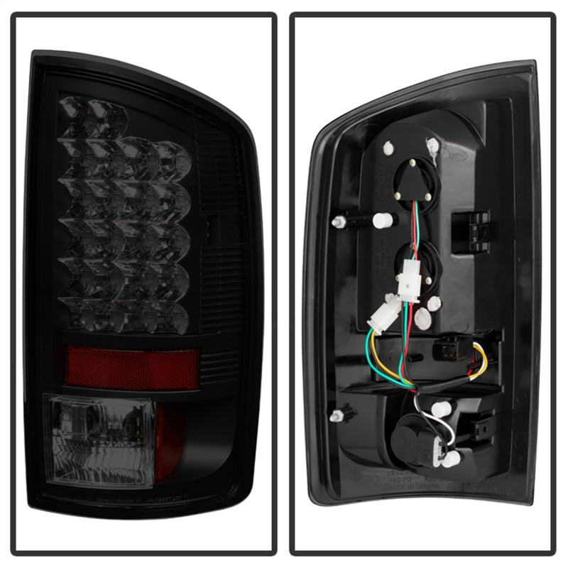 SPYDER 5078094 - SPY5078094 - Spyder Dodge Ram 02-06 1500/Ram 2500/3500 03-06 LED Tail Light Black Smoke ALT-YD-DRAM02-LED-BSM - Shipped in Europe - Tuningsupply.com