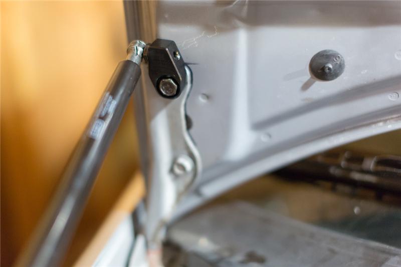 GrimmSpeed 097016 - GRM097016 - GrimmSpeed 02-07 Subaru Inpreza/WRX/STi Hood Struts - Shipped in Europe - Tuningsupply.com