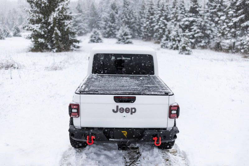 BAK - BAK80701 - BAK 20-21 Jeep Gladiator Revolver X4s 5ft Bed Cover - Shipped in Europe - Tuningsupply.com